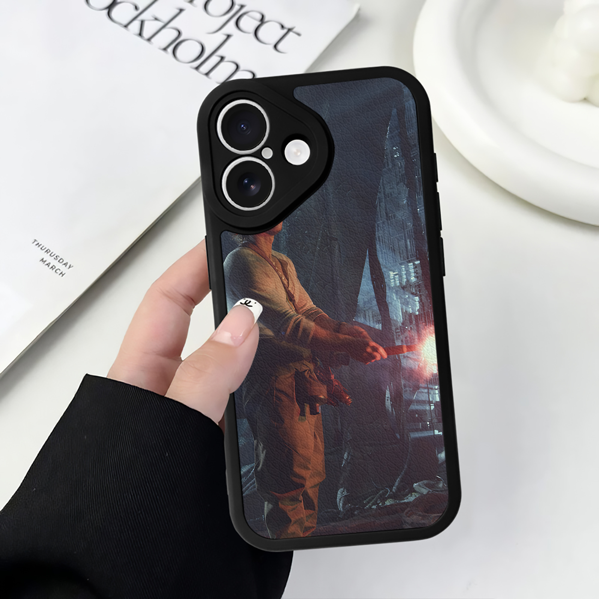 （画像用） Transformers トランスフォーマー 【iPhone 16シリーズ対応】シリコンスマホケース（レザー調） 材質：シリコン